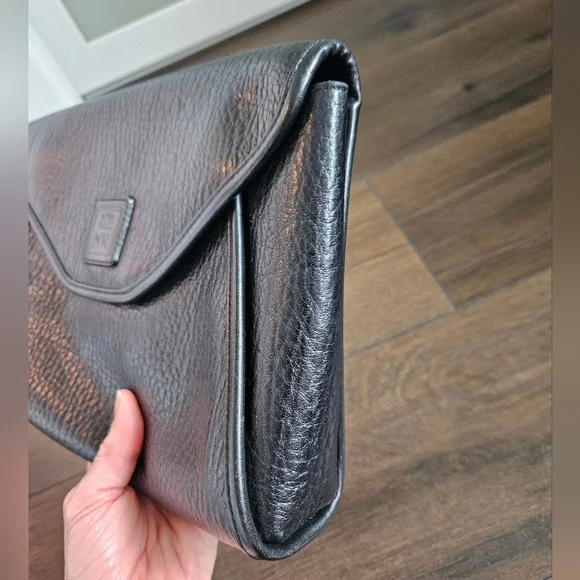 Nina Ricci Leather Envelope Clutch - Picture 9 of 12